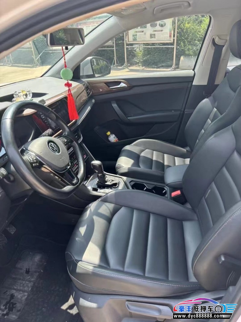 22年大众途岳轿车抵押车出售