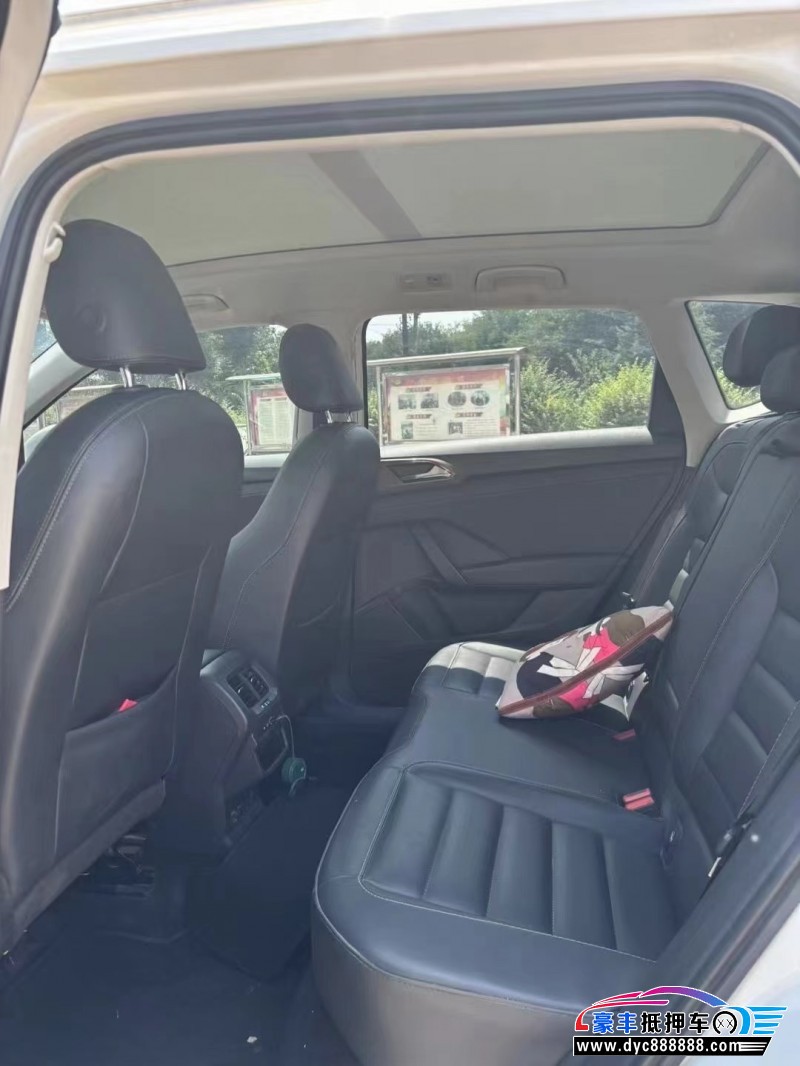 22年大众途岳轿车抵押车出售