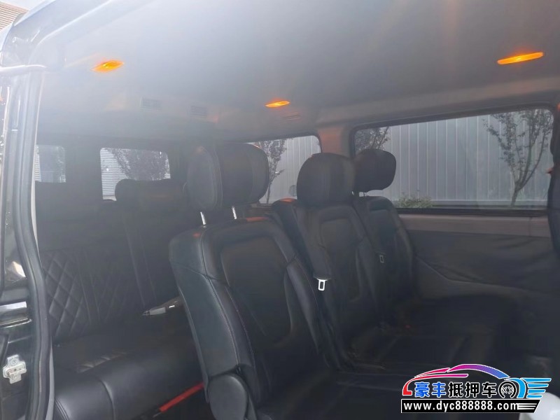 20年上汽大通V80轿车抵押车出售