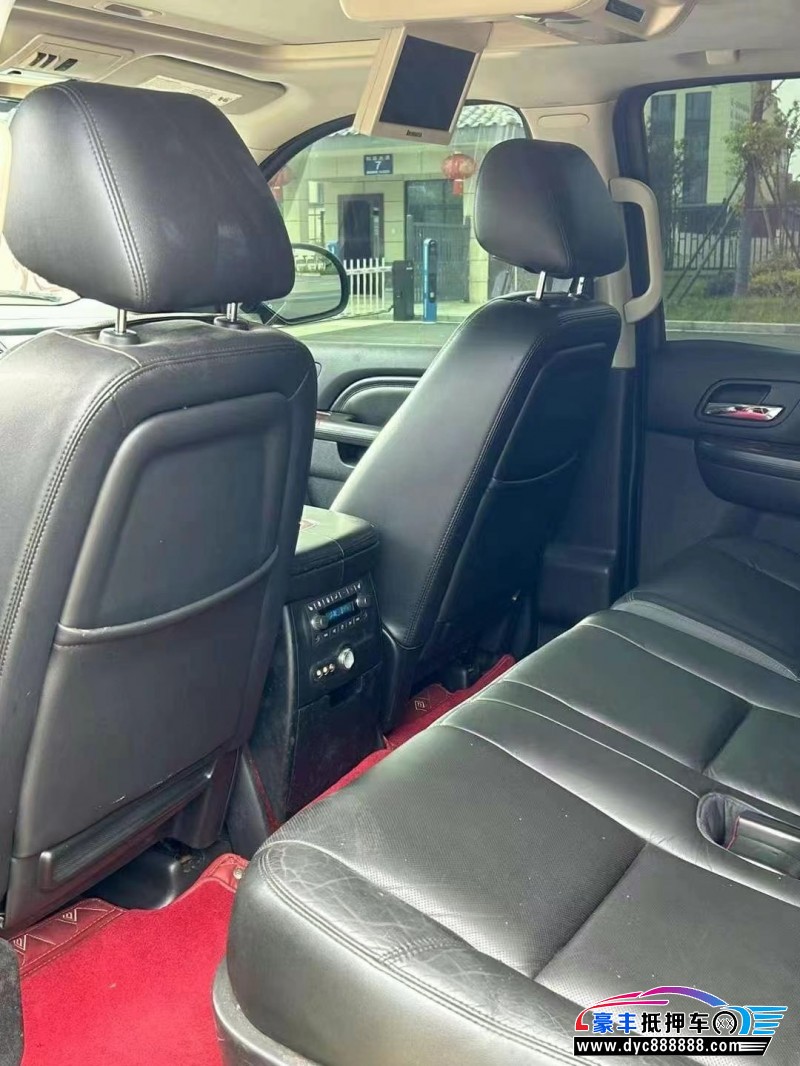 13年凯迪拉克凯雷德轿车抵押车出售