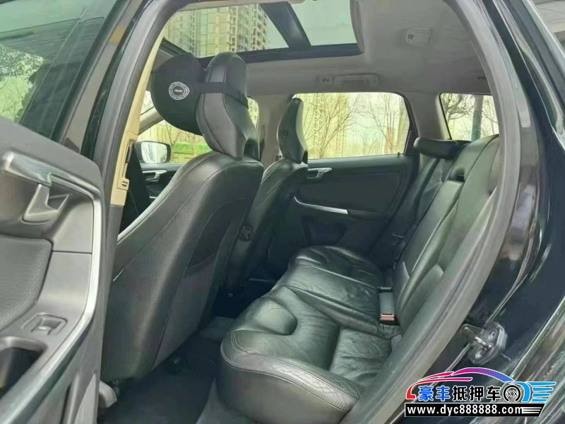 13年沃尔沃XC60轿车抵押车出售