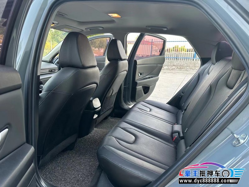 21年现代伊兰特轿车抵押车出售