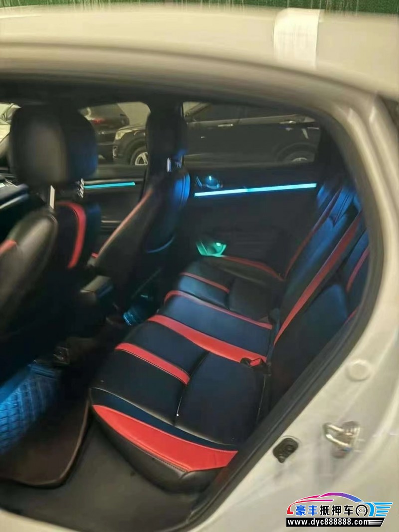 22年本田思域轿车抵押车出售