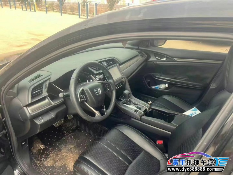 22年本田思域轿车抵押车出售