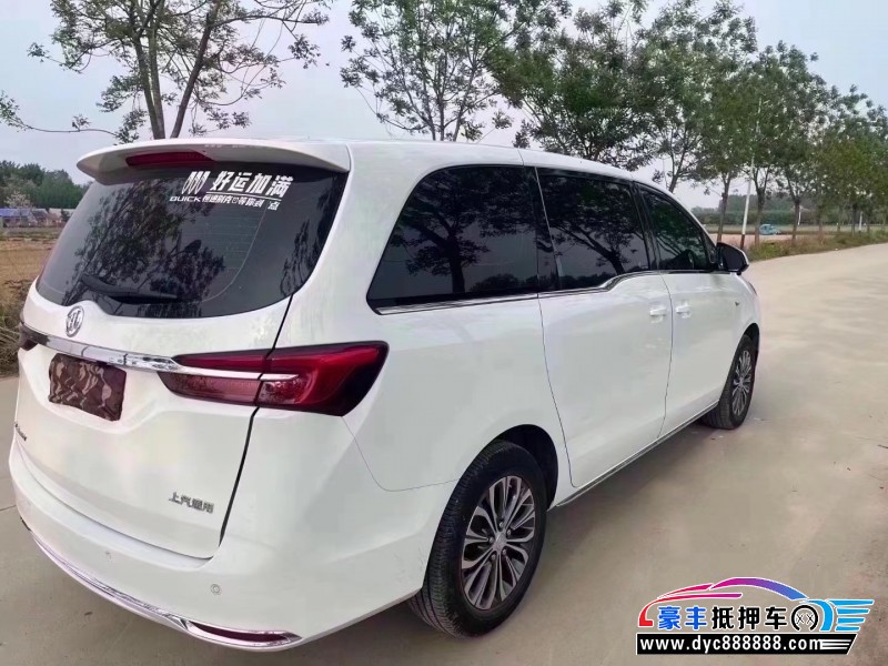 22年别克GL8轿车抵押车出售