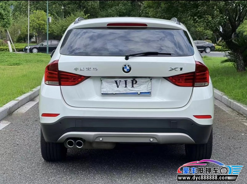 15年宝马X1轿车抵押车出售