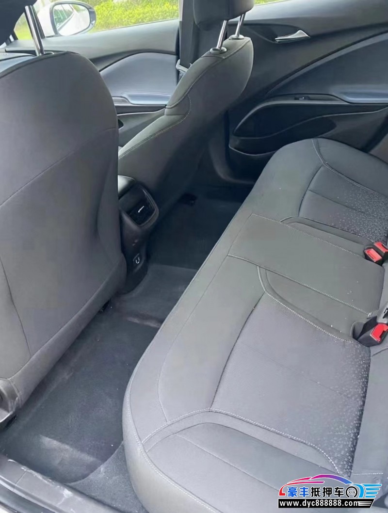 23年别克微蓝轿车抵押车出售