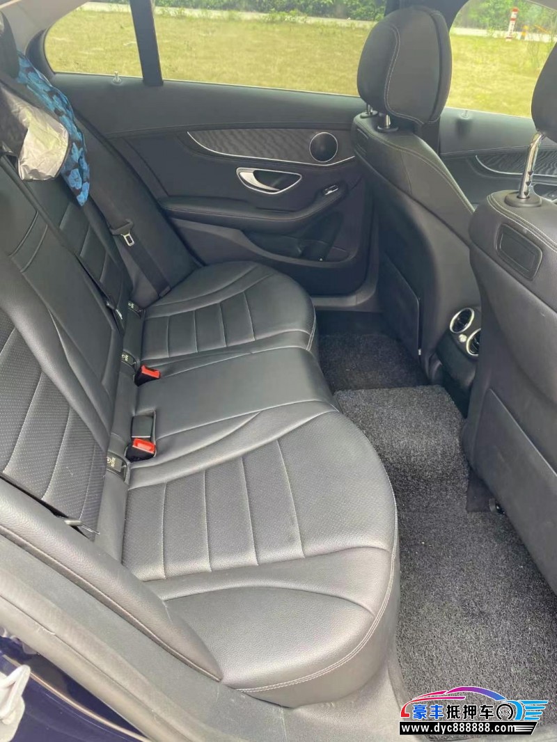 17年奔驰C轿车抵押车出售