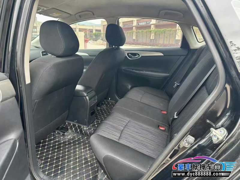 22年日产轩逸轿车抵押车出售