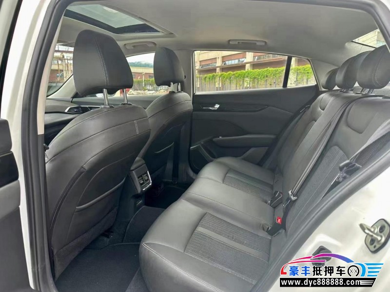 19年东风风神奕炫轿车抵押车出售