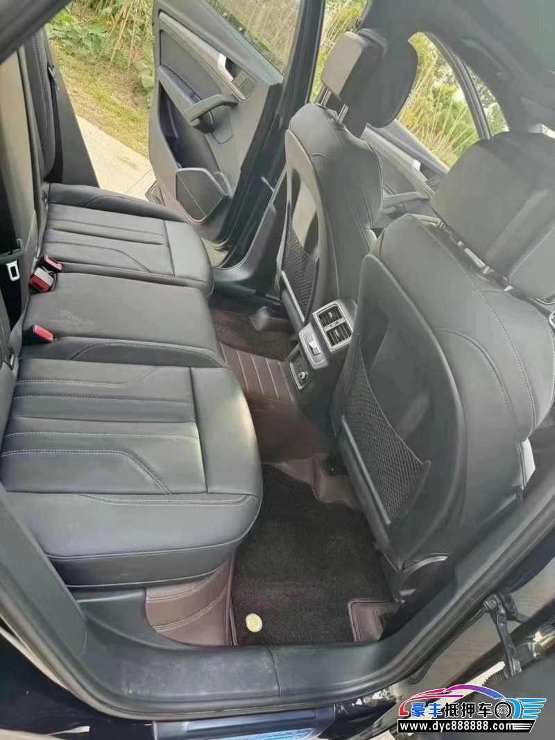 23年奥迪Q5轿车抵押车出售