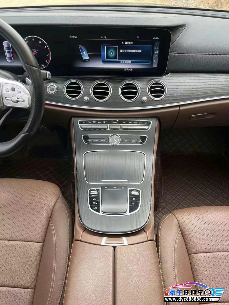 20年奔驰E轿车抵押车出售