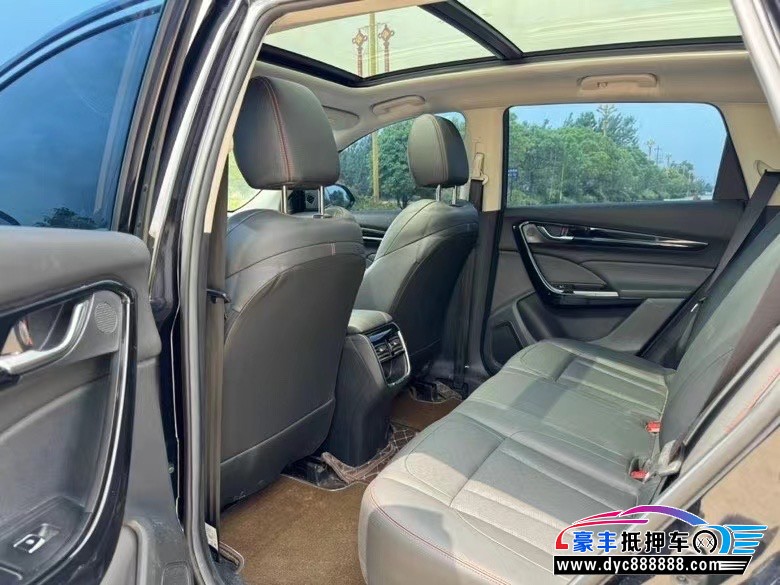 22年东风风神AX7轿车抵押车出售