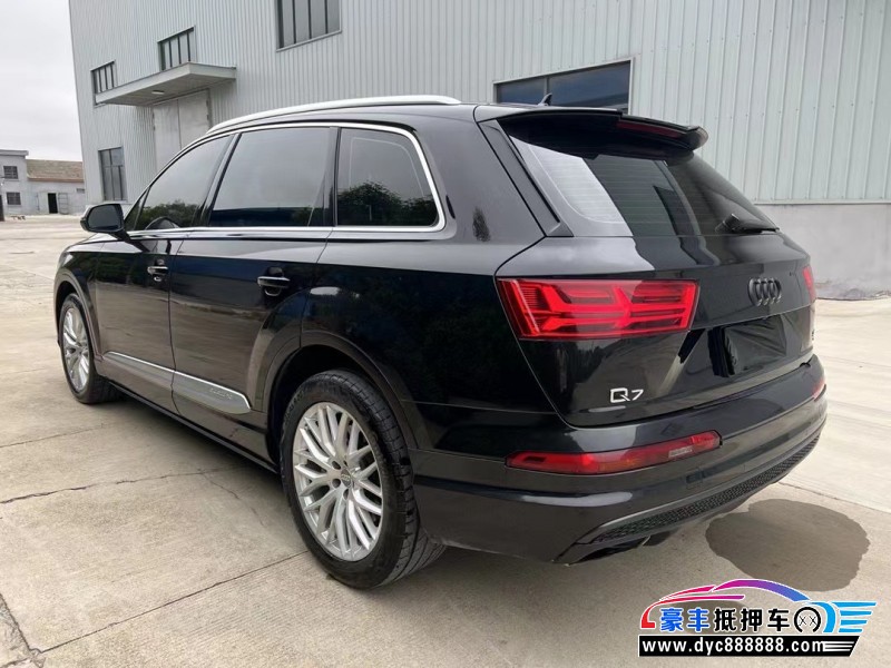 19年奥迪Q7轿车抵押车出售