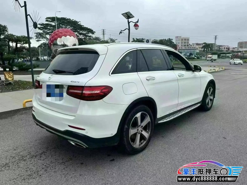 17年奔驰GLC轿车抵押车出售