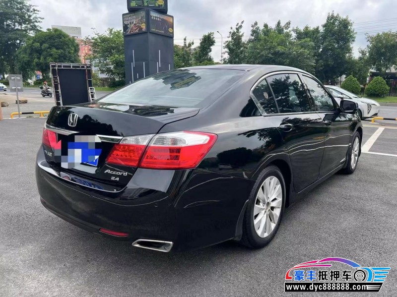 15年本田雅阁轿车抵押车出售