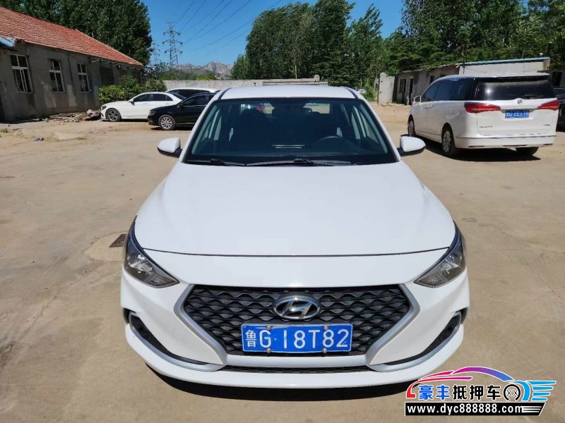 20年现代悦动轿车抵押车出售