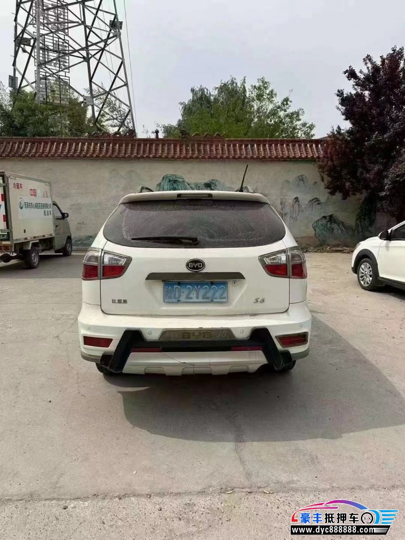 12年比亚迪S6轿车抵押车出售