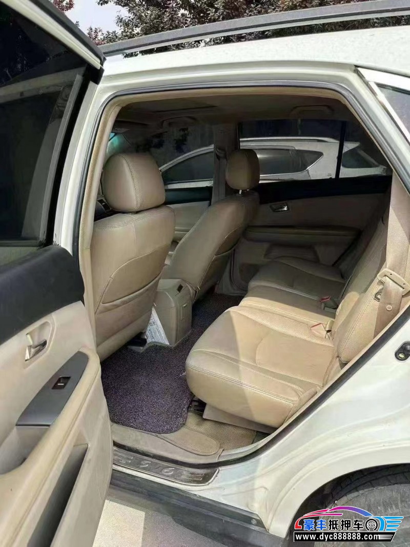 12年比亚迪S6轿车抵押车出售