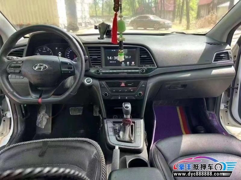 18年现代领动轿车抵押车出售