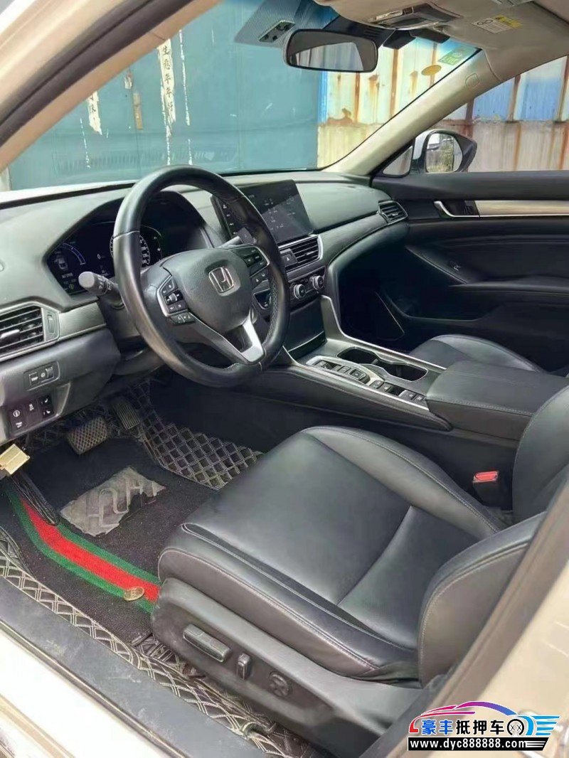 22年本田雅阁轿车抵押车出售