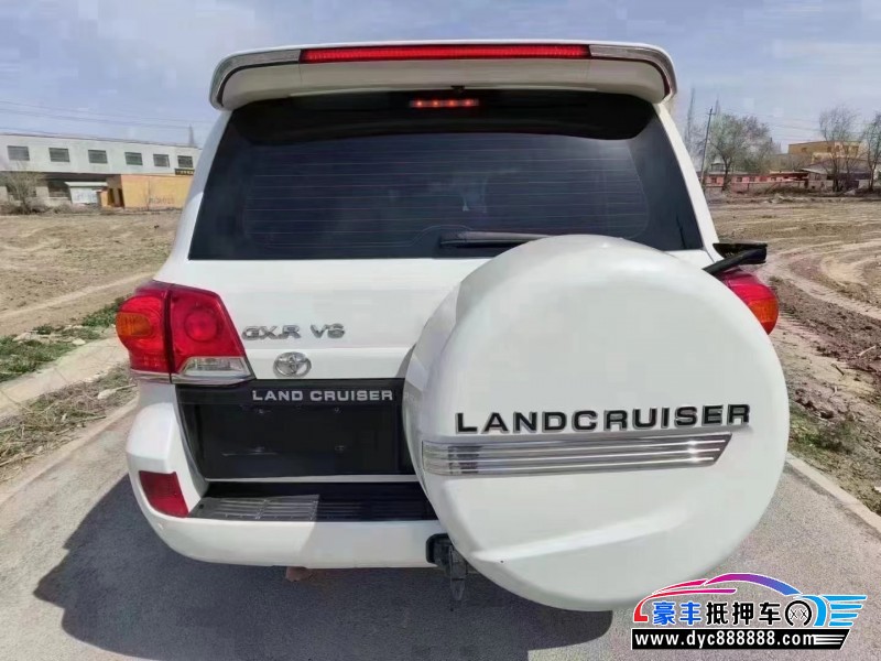 13年丰田兰德酷路泽（陆巡）轿车抵押车出售