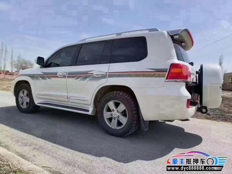 13年丰田兰德酷路泽（陆巡）轿车抵押车出售