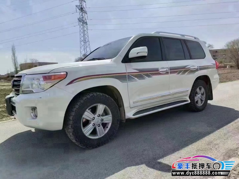 13年丰田兰德酷路泽（陆巡）轿车抵押车出售