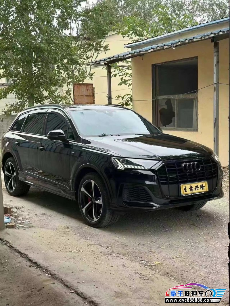 22年奥迪Q7轿车抵押车出售