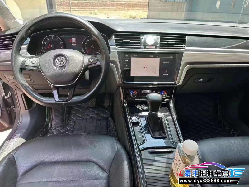 18年大众辉昂轿车抵押车出售