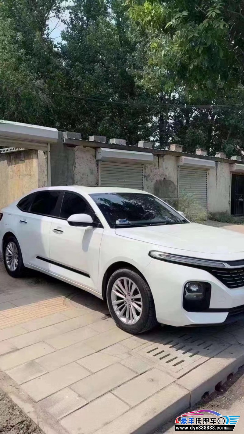 22年宝骏RC5轿车抵押车出售