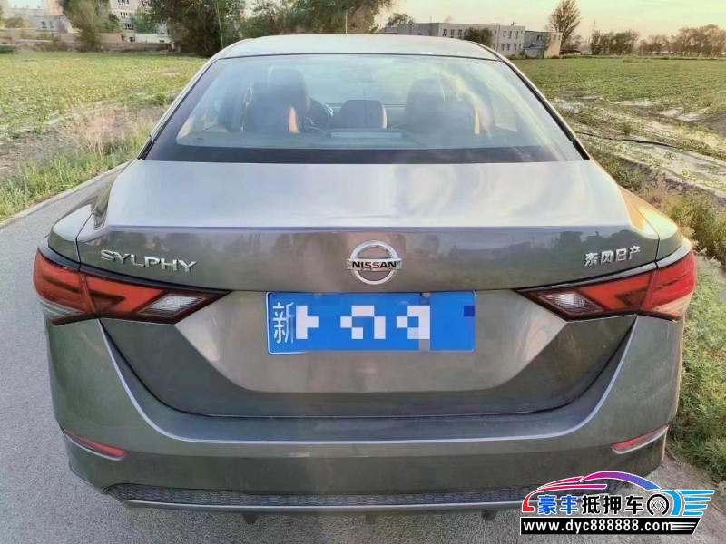 22年日产轩逸轿车抵押车出售