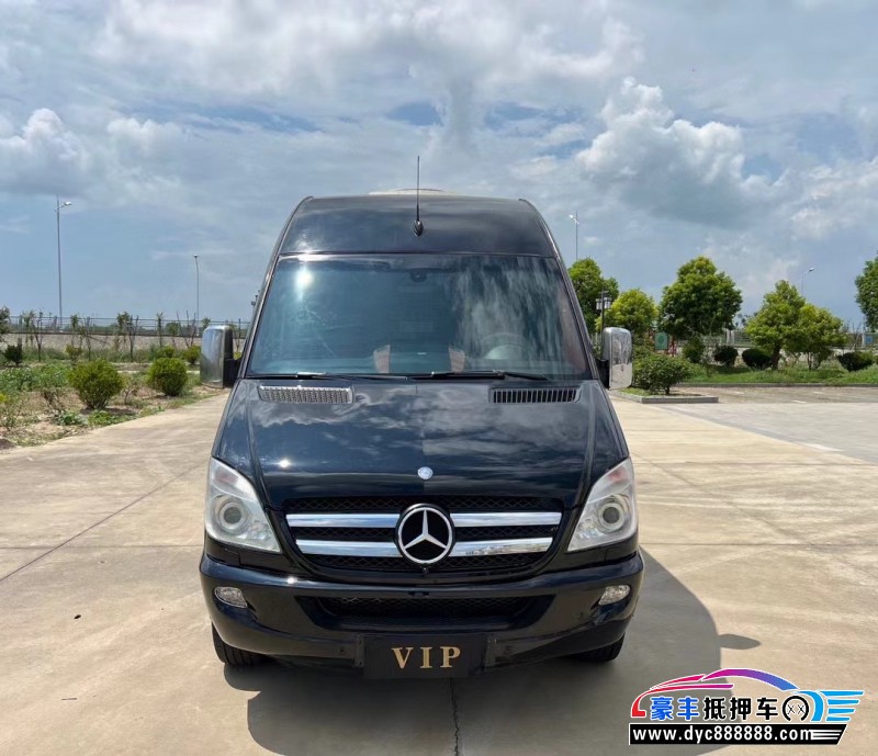 14年奔驰斯宾特轿车抵押车出售