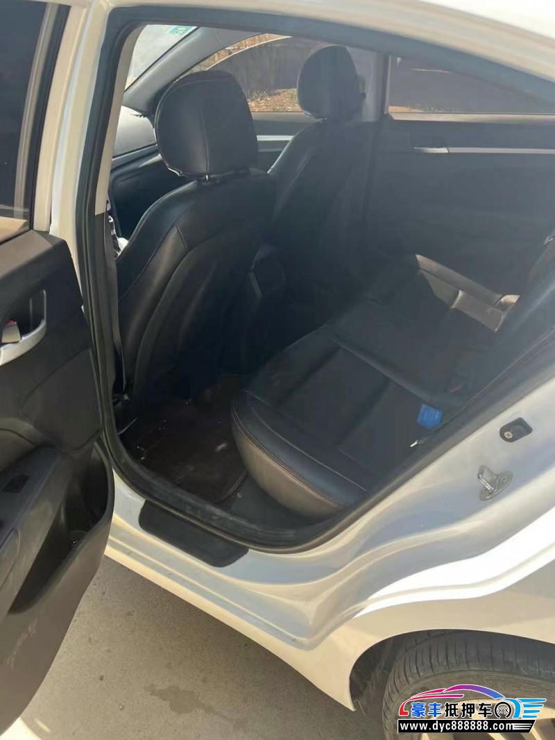 18年现代领动轿车抵押车出售