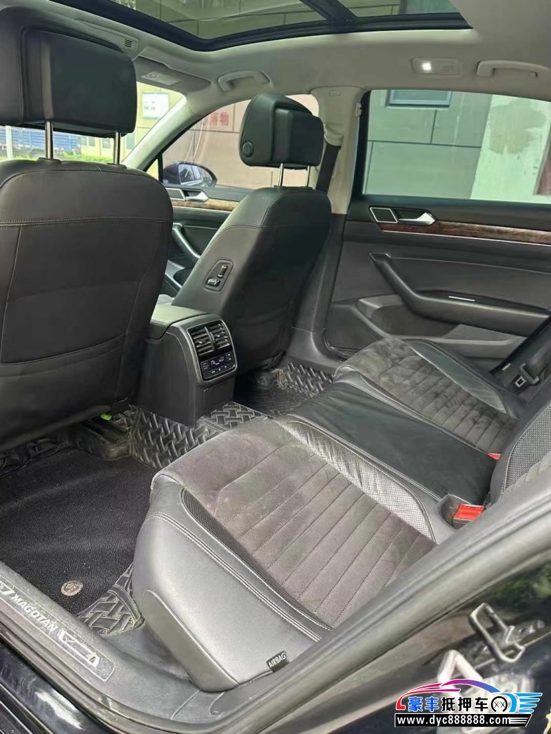 16年大众polo轿车抵押车出售