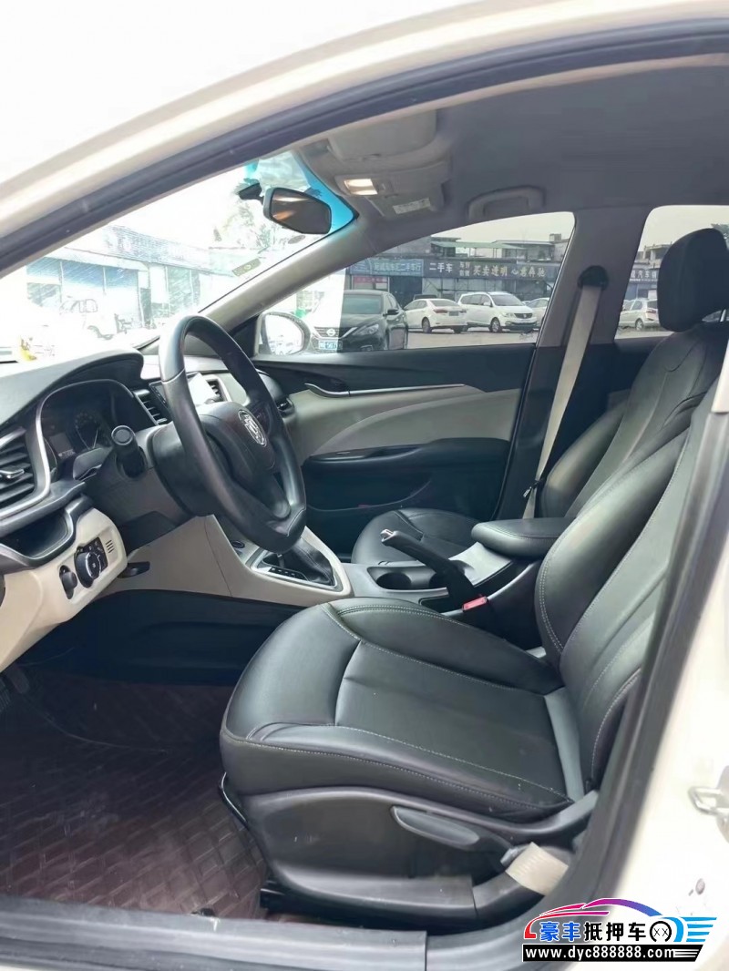 19年别克英朗轿车抵押车出售