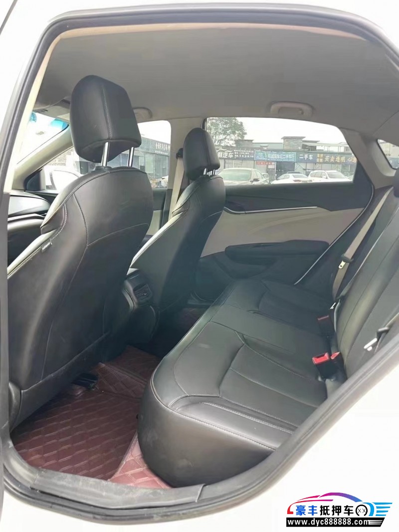 19年别克英朗轿车抵押车出售