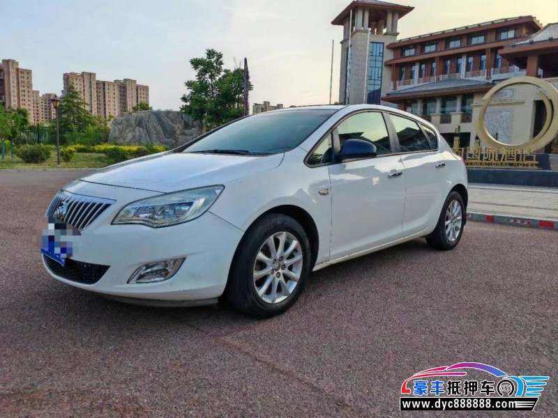 13年别克英朗轿车抵押车出售