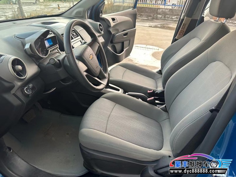 13年雪佛兰爱唯欧轿车抵押车出售