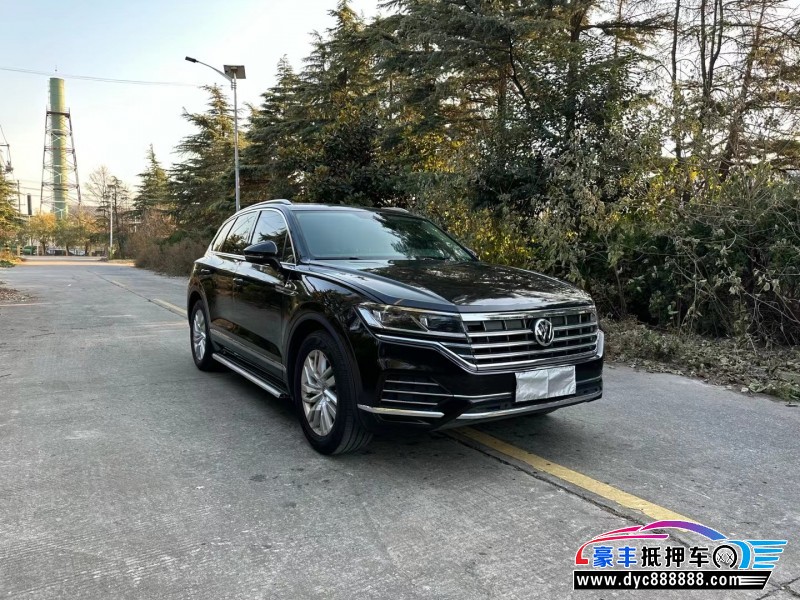 20年大众途锐SUV抵押车出售