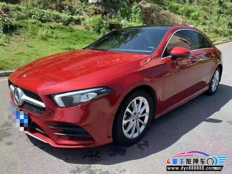 20年奔驰A轿车抵押车出售