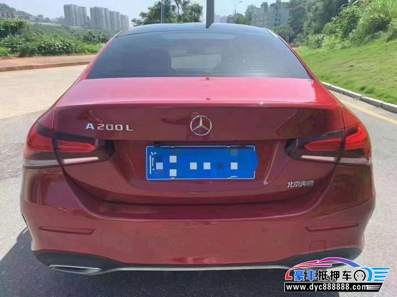 20年奔驰A轿车抵押车出售