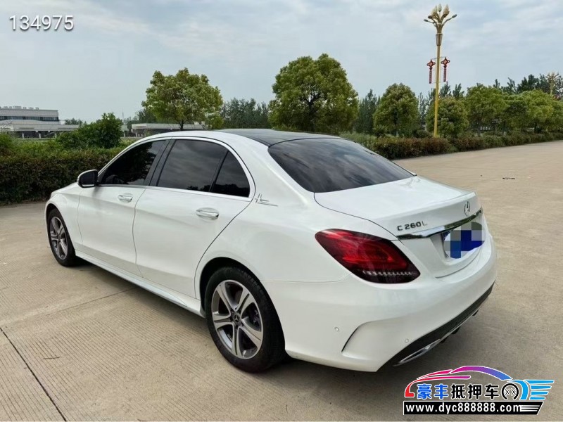 20年奔驰C轿车抵押车出售