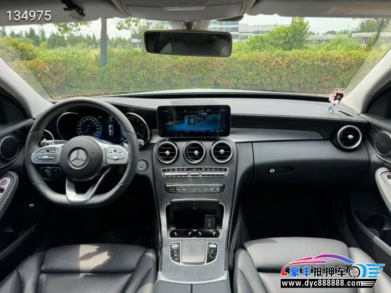 20年奔驰C轿车抵押车出售