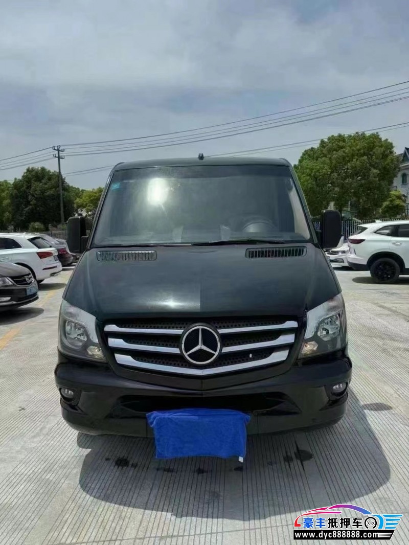 17年奔驰斯宾特轿车抵押车出售