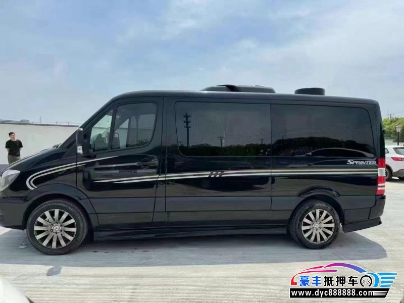 17年奔驰斯宾特轿车抵押车出售