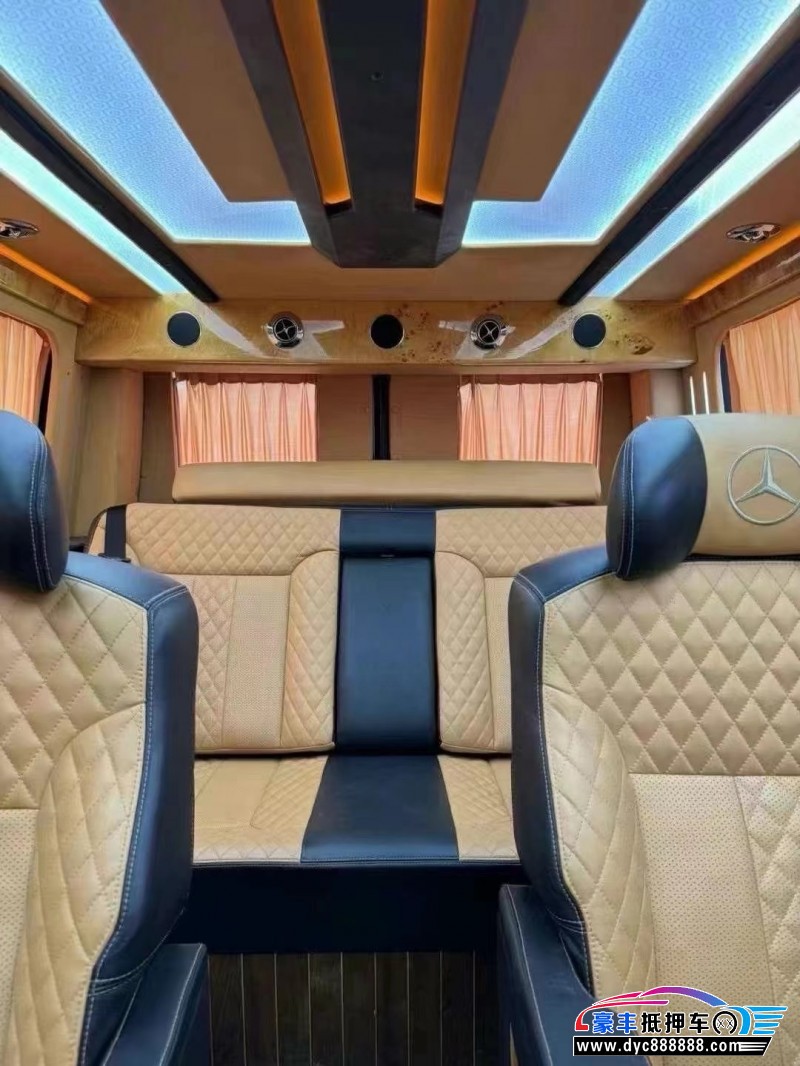 17年奔驰斯宾特轿车抵押车出售