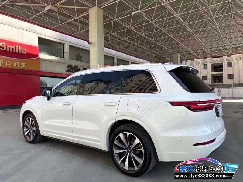 22年理想ONE轿车抵押车出售