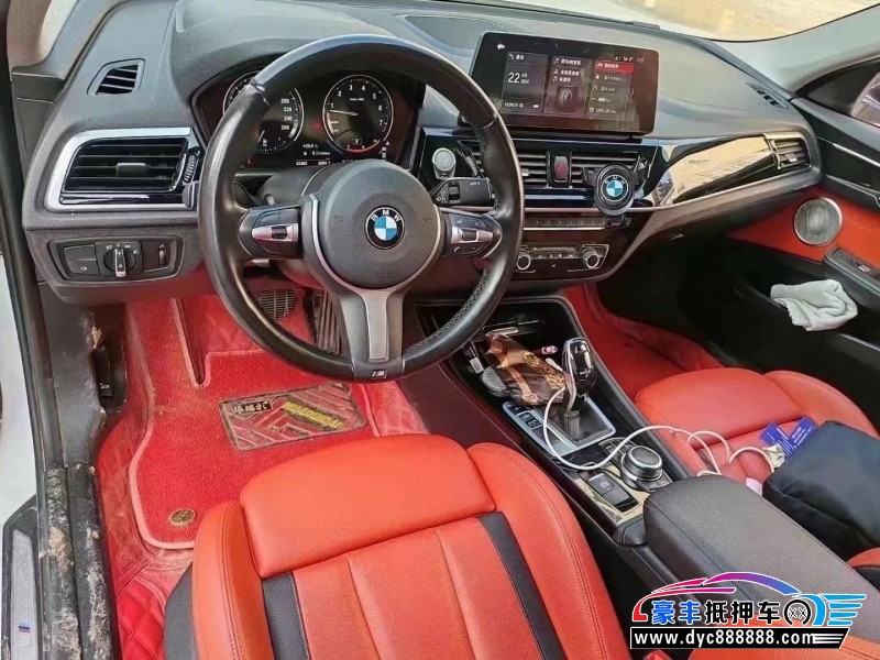 22年宝马1系轿车抵押车出售