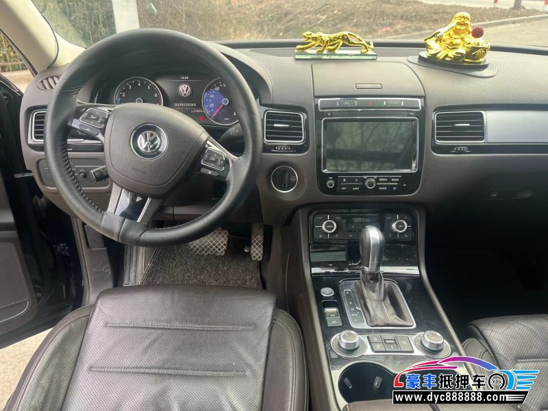 17年大众途锐轿车抵押车出售